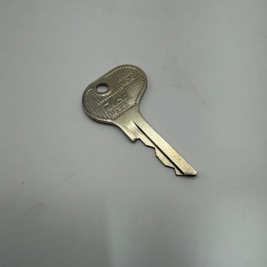 Key, for Light Tower (single Sided) Multiquip (#12850033KEY)