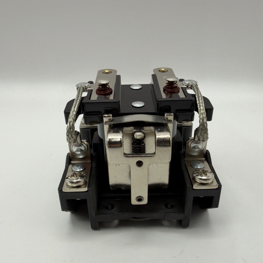 Relay, 220/24V (for Magnum 220 Sprayers) (#MAG-504032)